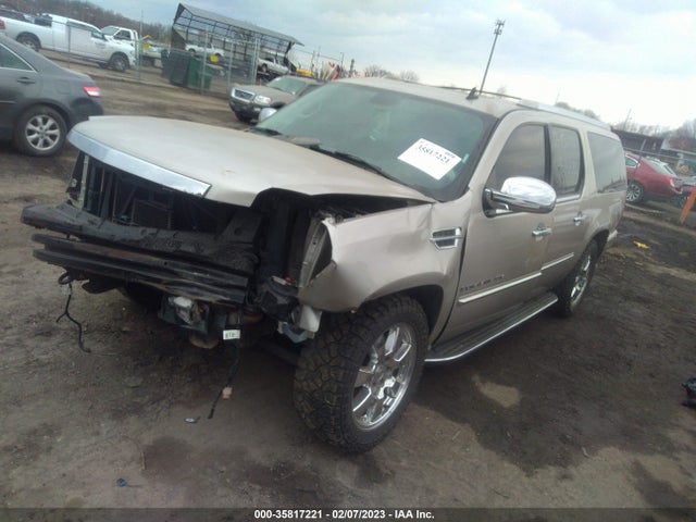 Cadillac ESCALADE ESV 2007 1GYFK66827R239134 Image 2