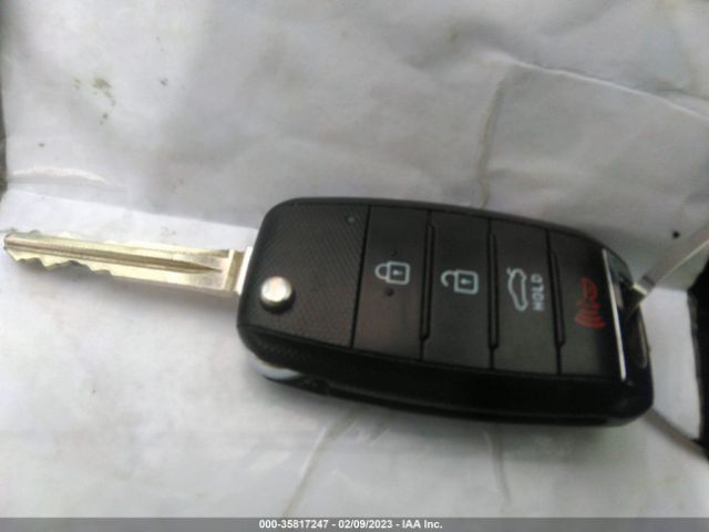 3KPFK4A78JE179422 KIA FORTE LX