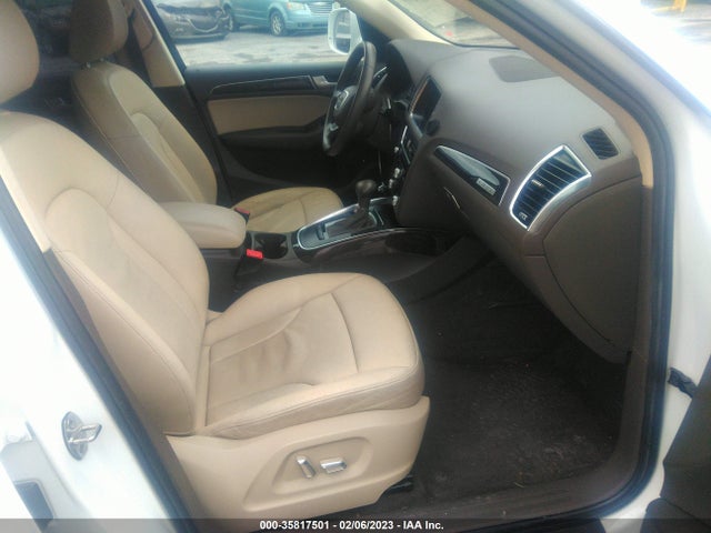 WA1CFAFP8EA015587 Audi Q5 PREMIUM