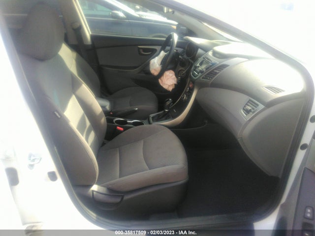 2015 HYUNDAI ELANTRA SE VIN: 5NPDH4AE9FH638271