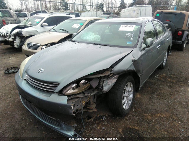 Lexus ES 300 2002 JTHBF30G820086813 Image 2