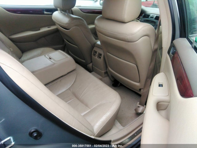 Lexus ES 300 2002 JTHBF30G820086813 Image 8