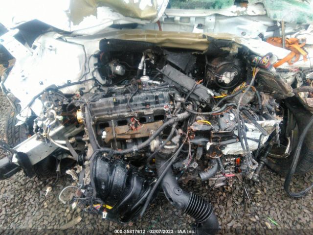 5XYKTCA63FG606612 KIA SORENTO LX