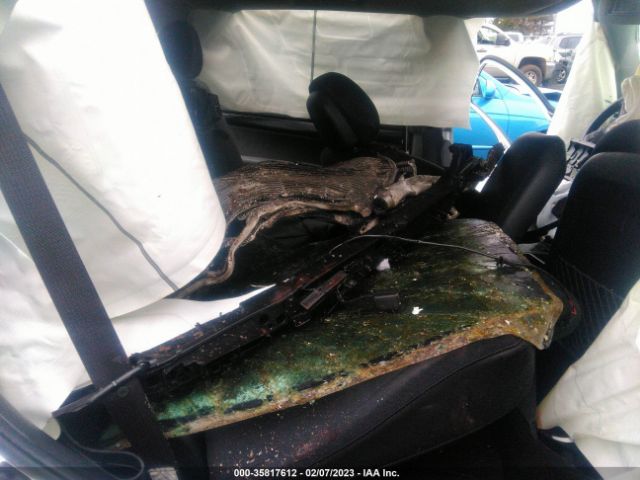 5XYKTCA63FG606612 KIA SORENTO LX