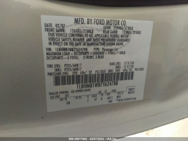 1LNHM81W87Y624788 Lincoln Town Car Signature