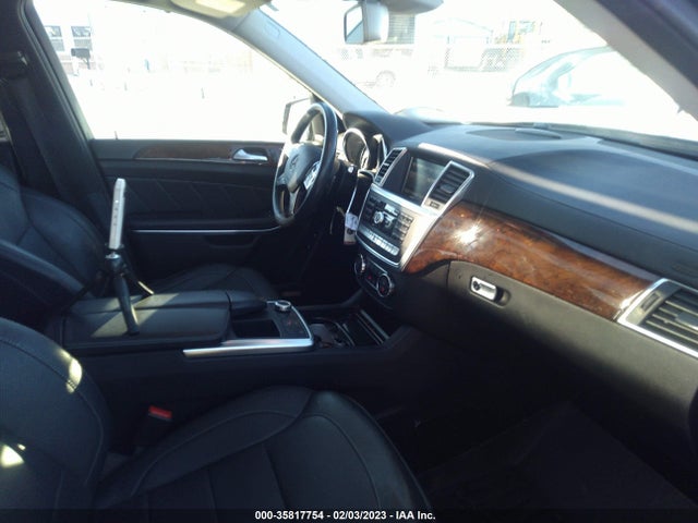 2015 MERCEDES-BENZ GL-CLASS GL 550 VIN: 4JGDF7DE2FA454733