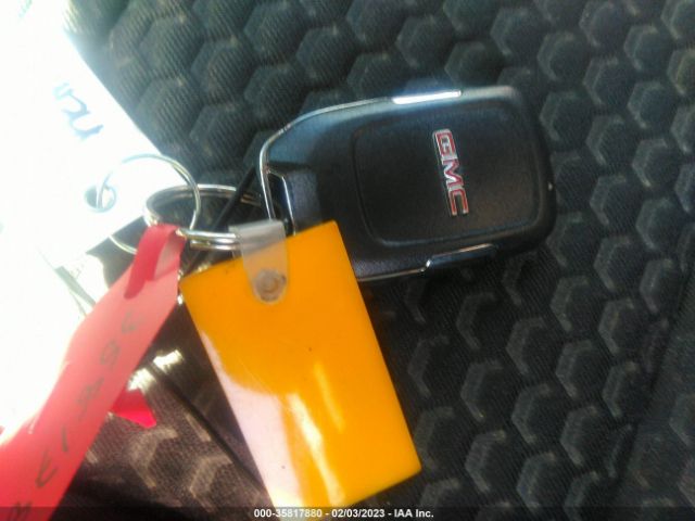 1GKKNLLS3HZ138572 GMC ACADIA SLE
