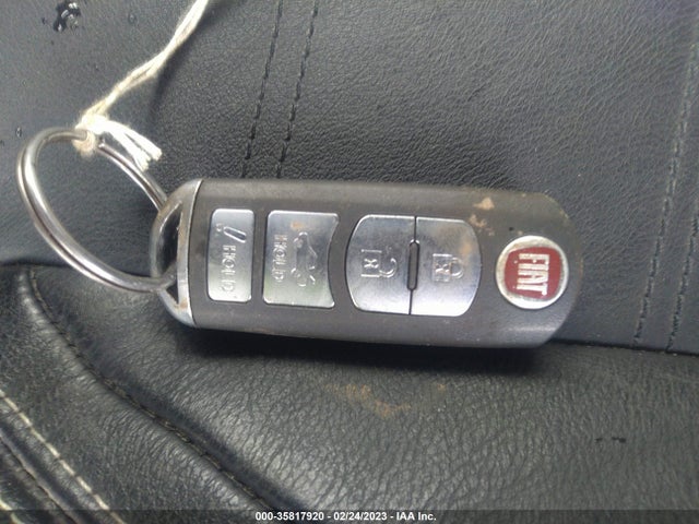 JC1NFAEK9J0139563 Fiat 124 Spider Lusso