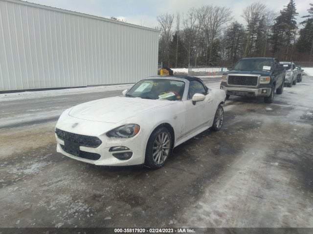 JC1NFAEK9J0139563 Fiat 124 Spider Lusso