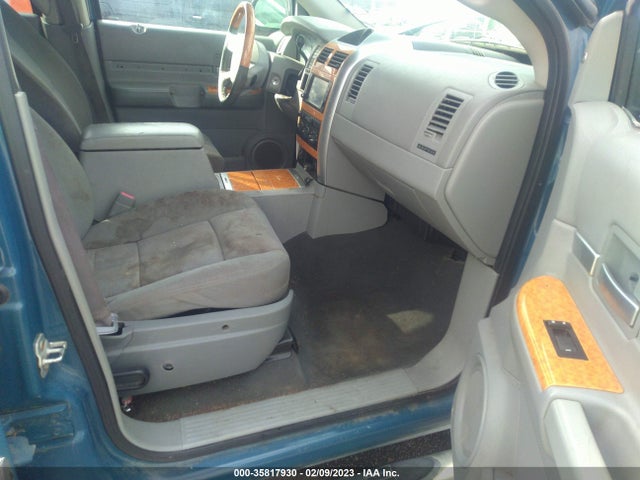 1A8HX58P29F706273 Chrysler Aspen Limited