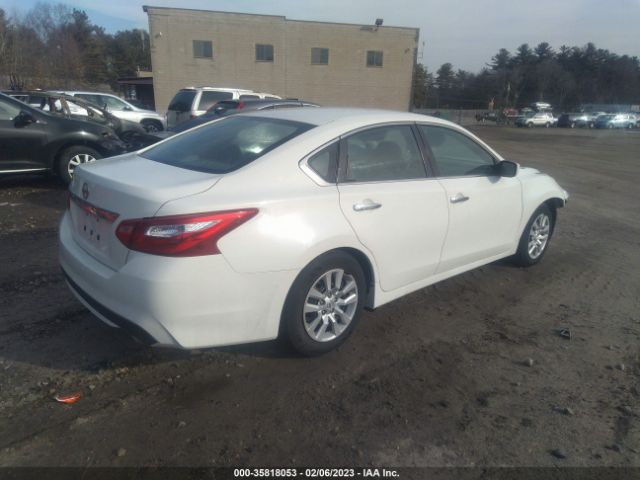 1N4AL3AP4HC172928 Nissan Altima 2.5 S