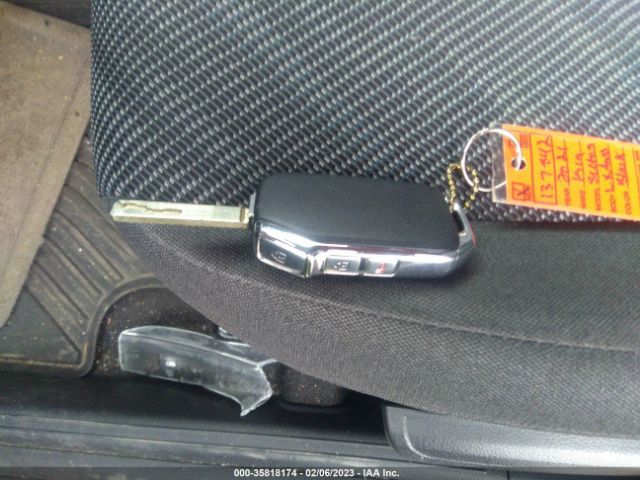 KNDEPCAA8M7137842 KIA Seltos Lx