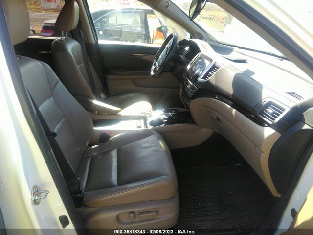 Honda Pilot Touring 2016 5FNYF6H92GB057030 Image 5