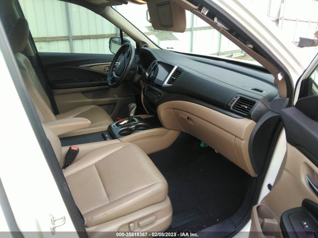 2017 Honda Ridgeline, VIN: 5FPYK2F64HB006604