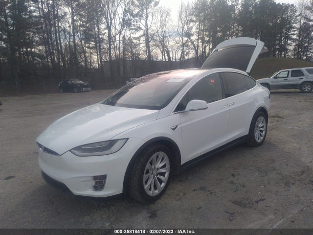 2017 Tesla Model X, VIN: 5YJXCBE25HF049705