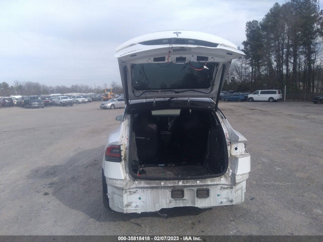 2017 Tesla Model X, VIN: 5YJXCBE25HF049705