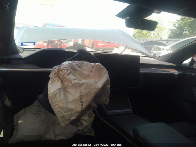 Tesla Model S Plaid 2021 5YJSA1E64MF437564 Image 8