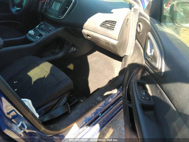 1C3CCCAB0GN124566 Chrysler 200 Limited