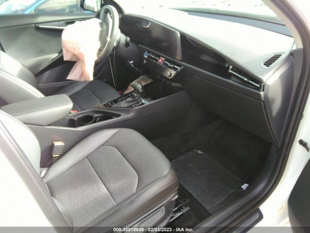 KNDCT3LE0P5051119 KIA Niro Sx Touring