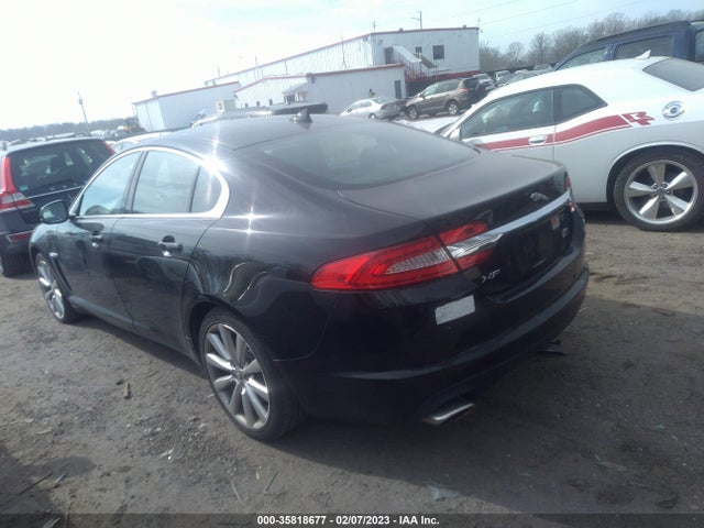 Jaguar XF 2013 SAJWJ0EF2D8S87015 Image 3