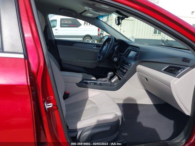 2017 Hyundai Sonata, VIN: 5NPE24AFXHH442082