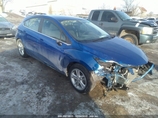 Chevrolet CRUZE LT 2018 3G1BE6SM3JS600818 Image 1