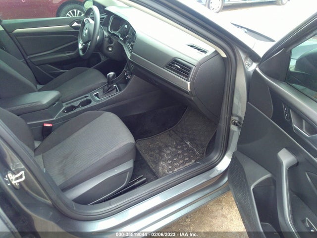 3VWCB7BU1KM249355 Volkswagen Jetta S/se/r-line