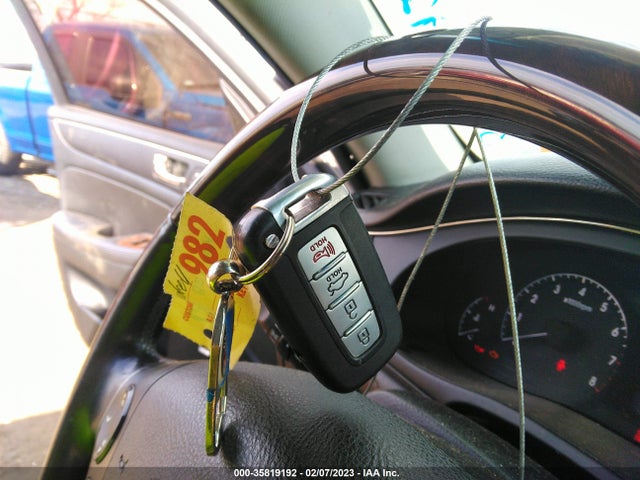 Hyundai Genesis 2009 KMHGC46F59U047406 Image 3