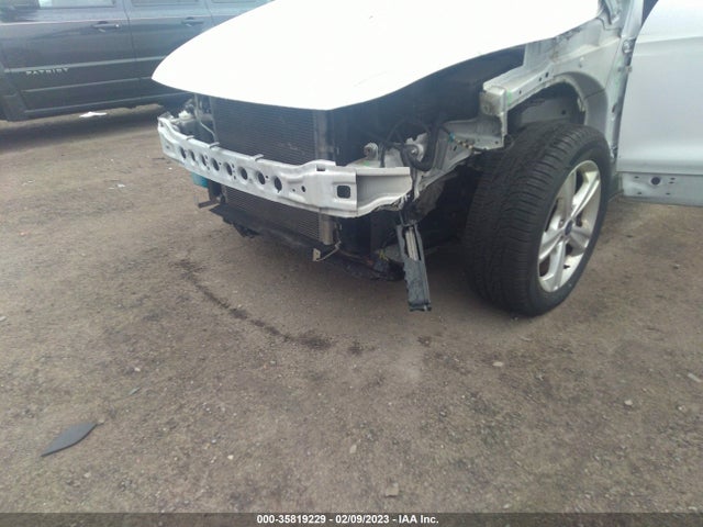 2016 Ford Escape, VIN: 1FMCU0G7XGUA41982
