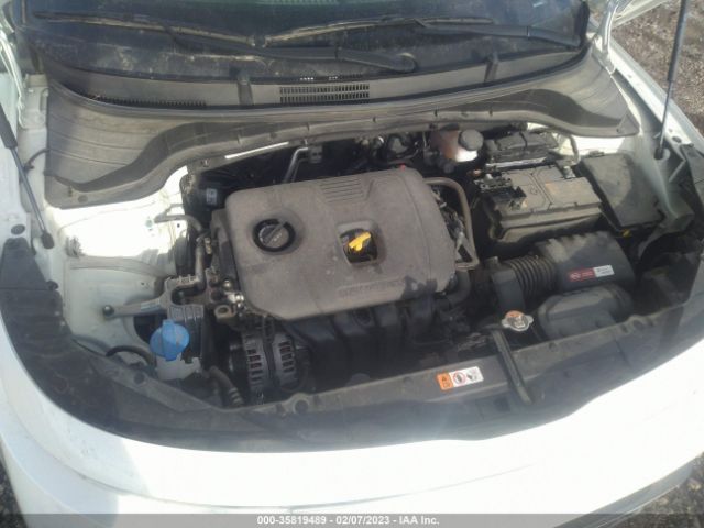 KNDJ23AU6N7797581 KIA SOUL LX