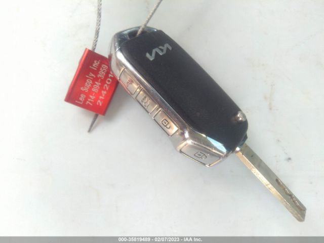 KNDJ23AU6N7797581 KIA SOUL LX