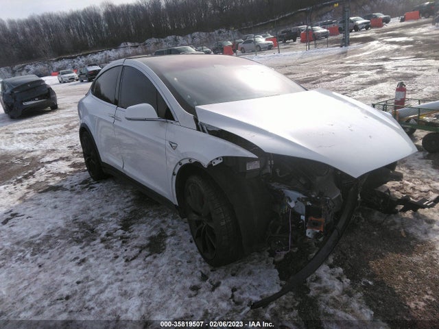 2020 Tesla Model X, VIN: 5YJXCAE46LF250369