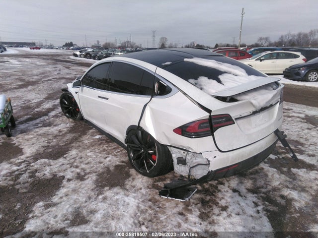 2020 Tesla Model X, VIN: 5YJXCAE46LF250369