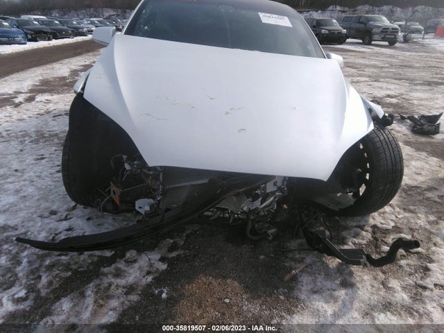2020 Tesla Model X, VIN: 5YJXCAE46LF250369