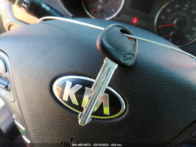 KNAFX4A66F5349981 KIA FORTE LX
