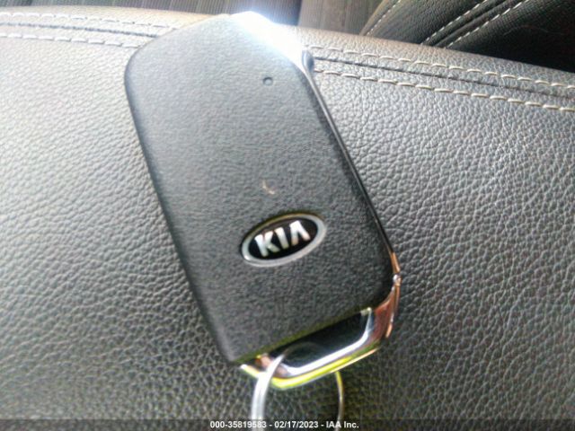 KNDPMCAC6N7955865 KIA Sportage Lx