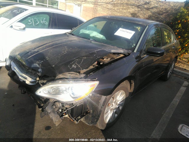 1C3CCBAB1EN212825 Chrysler 200 LX