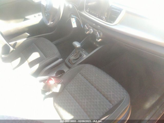 3KPA24AD1NE501601 KIA RIO LX