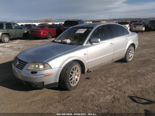 Volkswagen Passat 2002 WVWUK63B12P355541 Image 2