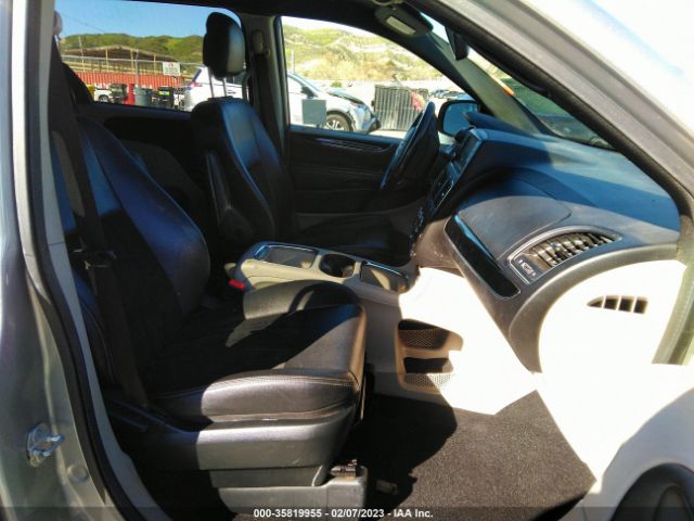 2C4RDGCG5KR662968 Dodge Grand Caravan Sxt