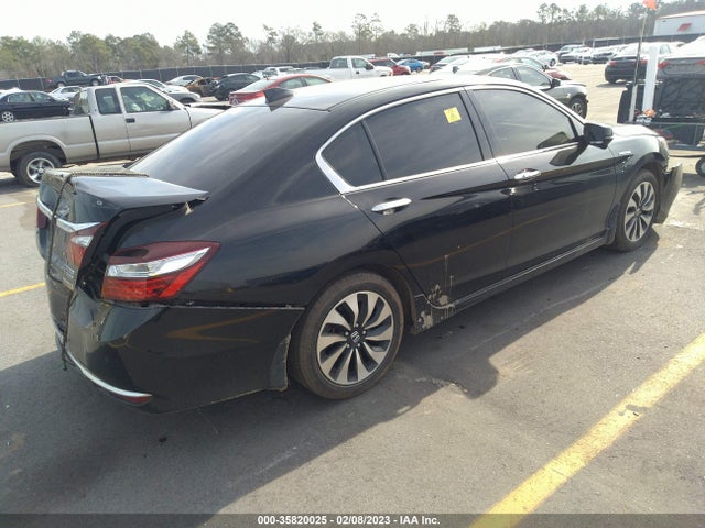 2017 Honda Accord, VIN: JHMCR6F75HC030453