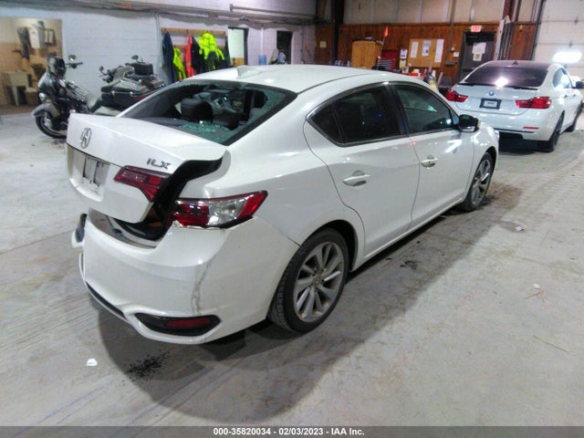 2018 Acura ILX, VIN: 19UDE2F3XJA007826