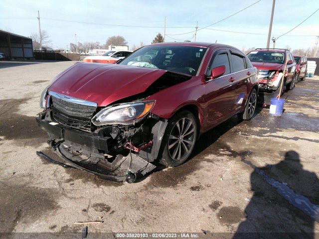 1C3CCBCG8EN152003 Chrysler 200 Limited