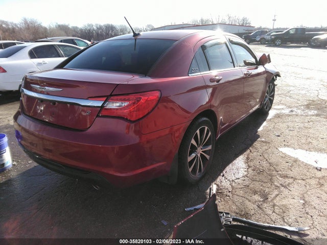1C3CCBCG8EN152003 Chrysler 200 Limited