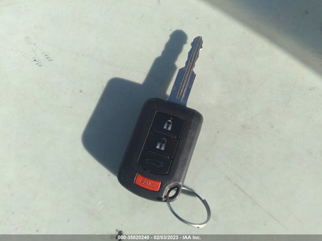 JA32U2FU8GU005726 Mitsubishi LANCER ES