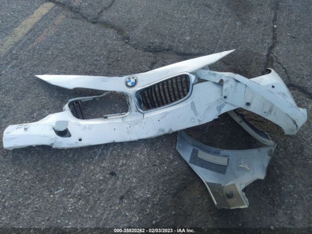 WBA8E1G53HNU15322 BMW 3 Series 320i