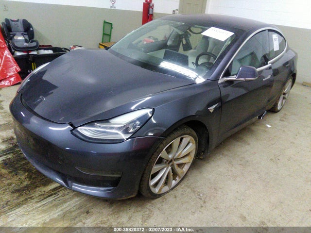 Tesla Model 3 Long Range 2018 5YJ3E1EBXJF074429 Image 2