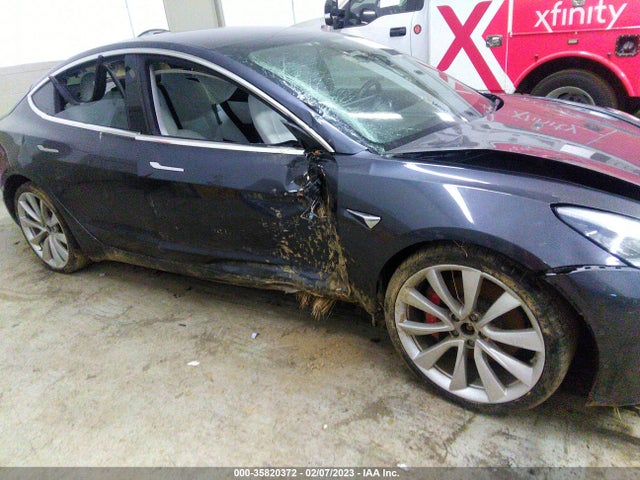 Tesla Model 3 Long Range 2018 5YJ3E1EBXJF074429 Image 7