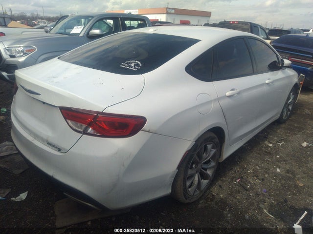 Chrysler 200 S 2015 1C3CCCBG9FN600516 Image 4