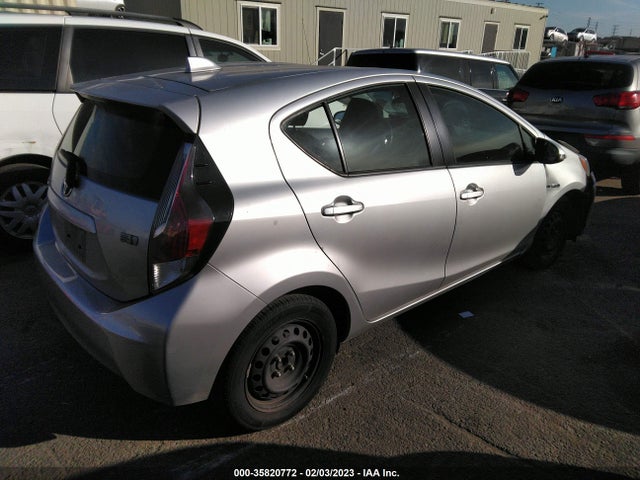 Toyota Prius C One/two/three/four 2015 JTDKDTB39F1105919 Image 5